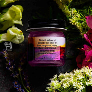 Made with nourishing natural ingredients like mango butter and chamomile extract, this moisturizing cleansing balm will relieve dry skin.