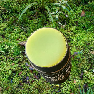 Experience the creamy texture of this natural bug stick, scented with citronella.