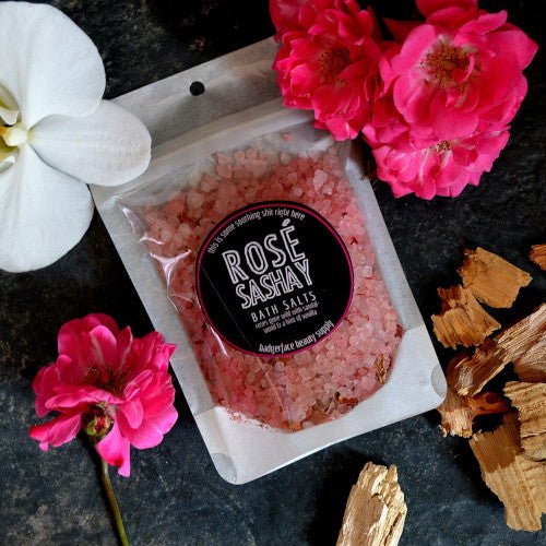 This Rosé Sashay Bath Salts. will elevate your skincare routine by incorporating a natural Bath salt. It's made by Badgerface Beauty Supply